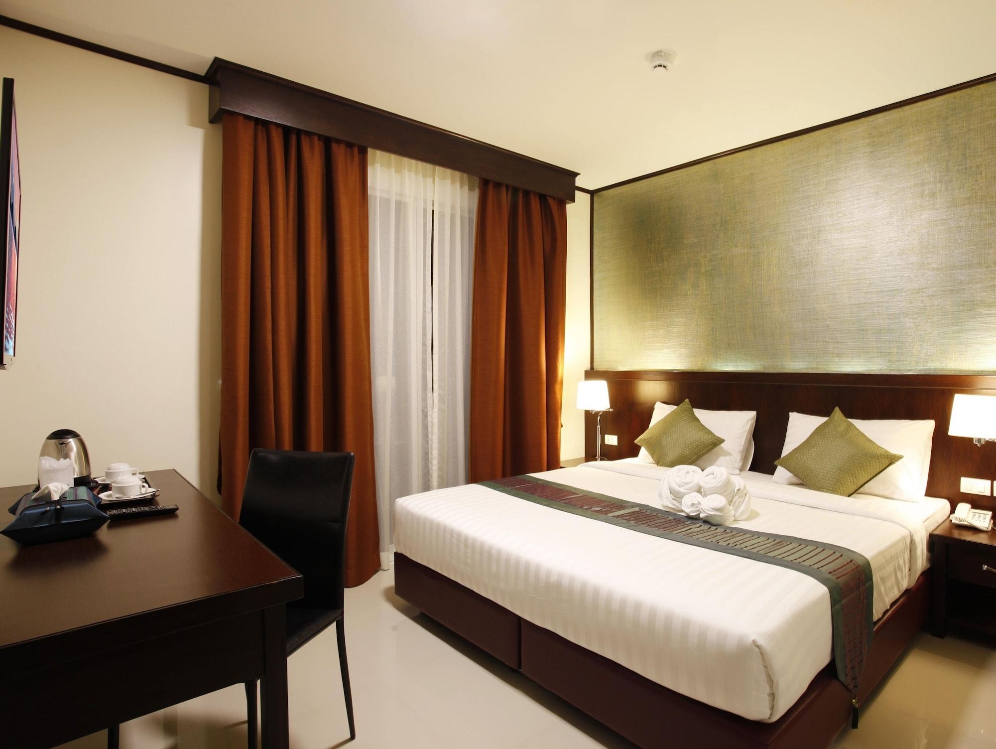 Orchid Resortel Patong Exterior photo